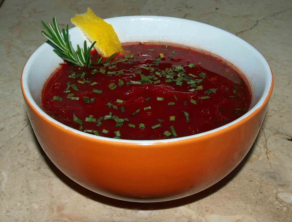 Rote-Bete Tomatensuppe mit feiner Zitronennote vegan kochen 